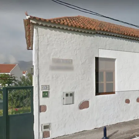 105717 - House In *